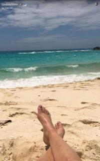 Lindsey Vonn feet photo thumbnail