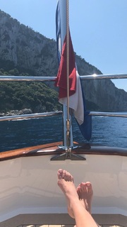 Lindsey Vonn feet photo thumbnail