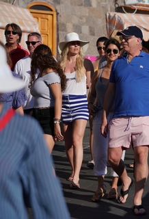 Lindsey Vonn feet photo thumbnail