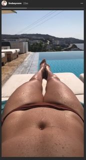 Lindsey Vonn feet photo thumbnail