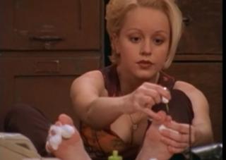 Lindy Booth feet photo thumbnail