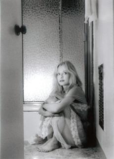 Linnea Quigley feet photo 19