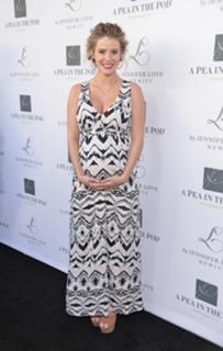 Linsey Godfrey feet photo 18