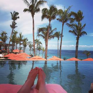 Linsey Godfrey feet photo 4