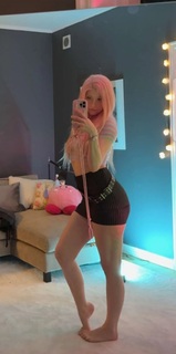 Linzor feet photo 11