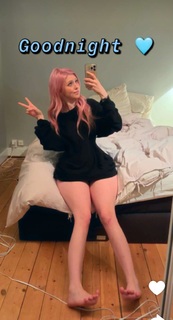 Linzor feet photo 20