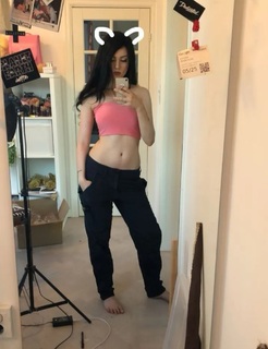 Linzor feet photo 19