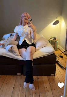 Linzor feet photo 18