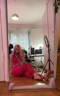 Linzor feet photo 17