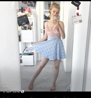 Linzor feet photo 6