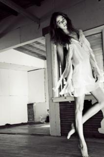 Lio Tipton feet photo thumbnail