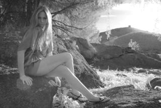 Lio Tipton feet photo thumbnail