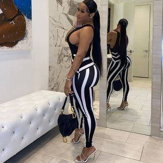 Lira Mercer feet photo 12