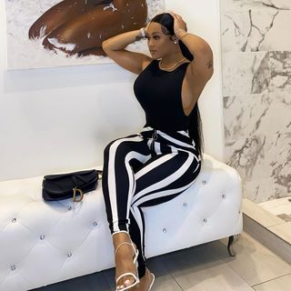 Lira Mercer feet photo 10