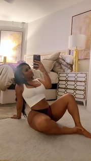 Lira Mercer feet photo 8