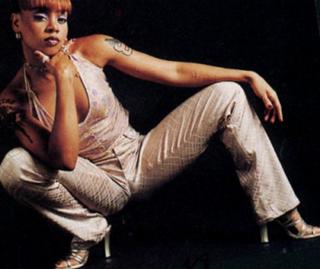 Lisa 'Left Eye' Lopes feet photo thumbnail