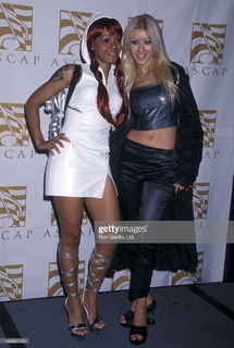 Lisa 'Left Eye' Lopes feet photo thumbnail