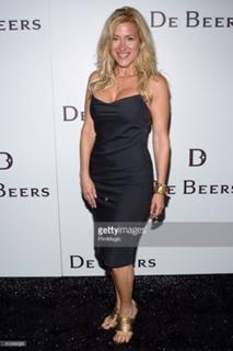 Lisa Ann Walter feet photo 4