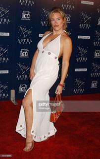 Lisa Ann Walter feet photo 15