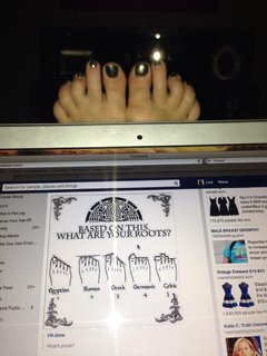 Lisa Ann Walter feet photo 17