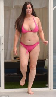 Lisa Appleton feet photo 1