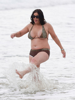 Lisa Appleton feet photo 3