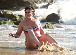 Lisa Appleton feet photo 15