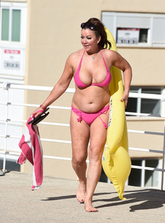 Lisa Appleton feet photo 5