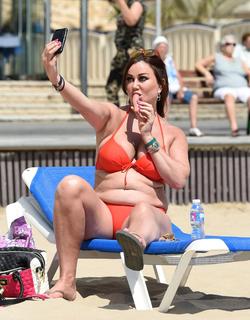 Lisa Appleton feet photo 6