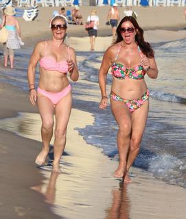 Lisa Appleton feet photo 3
