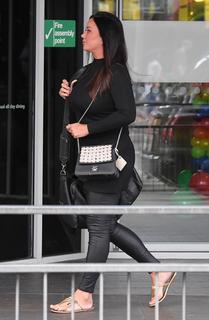 Lisa Appleton feet photo 11