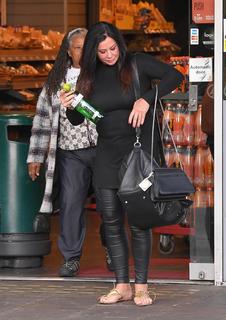 Lisa Appleton feet photo 9