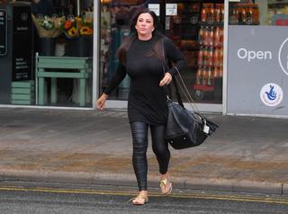 Lisa Appleton feet photo 8