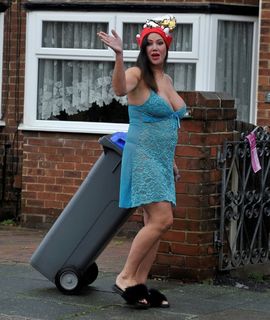 Lisa Appleton feet photo 13