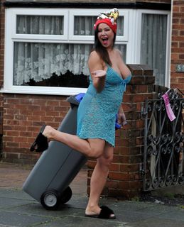 Lisa Appleton feet photo 12