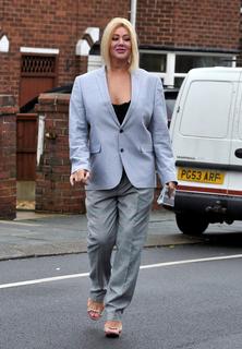 Lisa Appleton feet photo 5