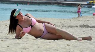 Lisa Appleton feet photo 8