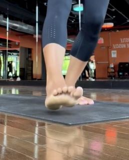 Lisa Arrindell feet photo 6