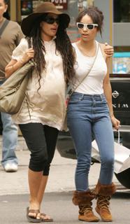 Lisa Bonet feet photo thumbnail