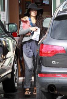 Lisa Bonet feet photo thumbnail