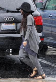 Lisa Bonet feet photo thumbnail