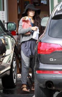 Lisa Bonet feet photo thumbnail