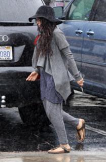 Lisa Bonet feet photo thumbnail