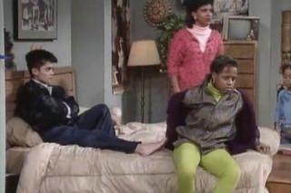 Lisa Bonet feet photo thumbnail