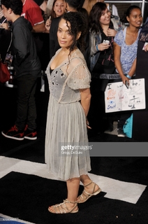 Lisa Bonet feet photo thumbnail