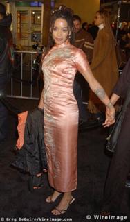 Lisa Bonet feet photo thumbnail