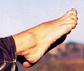 Lisa Bonet feet photo thumbnail