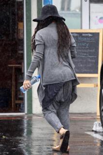 Lisa Bonet feet photo thumbnail