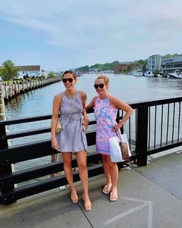 Lisa Boothe feet photo thumbnail