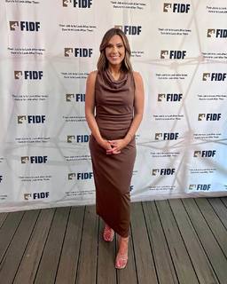 Lisa Boothe feet photo thumbnail